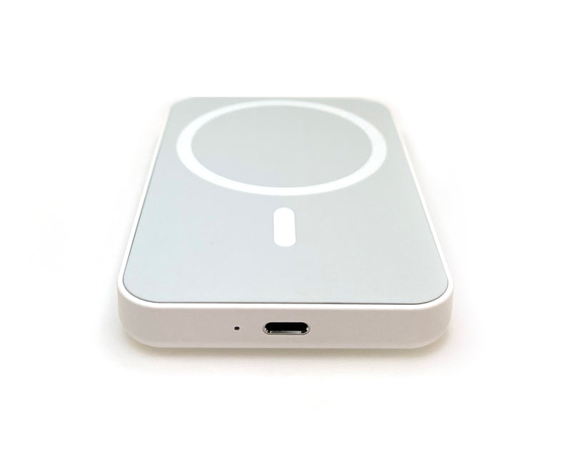 For iPhone 12, 13, 14, 15 Series Battery Pack Magnetic Charging 5W White